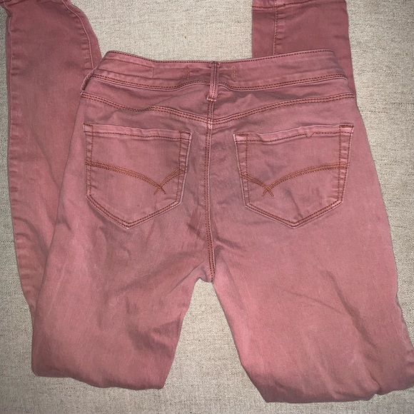 Bullhead Denim Co Jeans - Picture 2 of 2